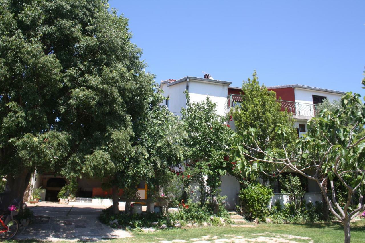 Apartmani Dana Sukosan Exterior photo