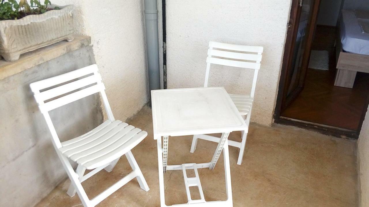 Apartmani Dana Sukosan Exterior photo
